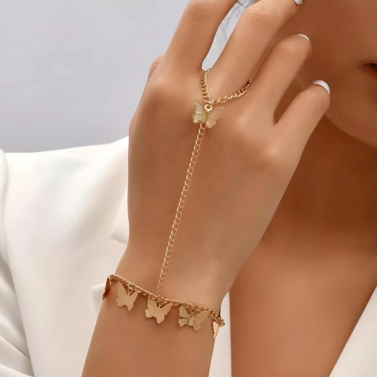 Beautiful Butterfly Hand Charm Bracelet For Girls